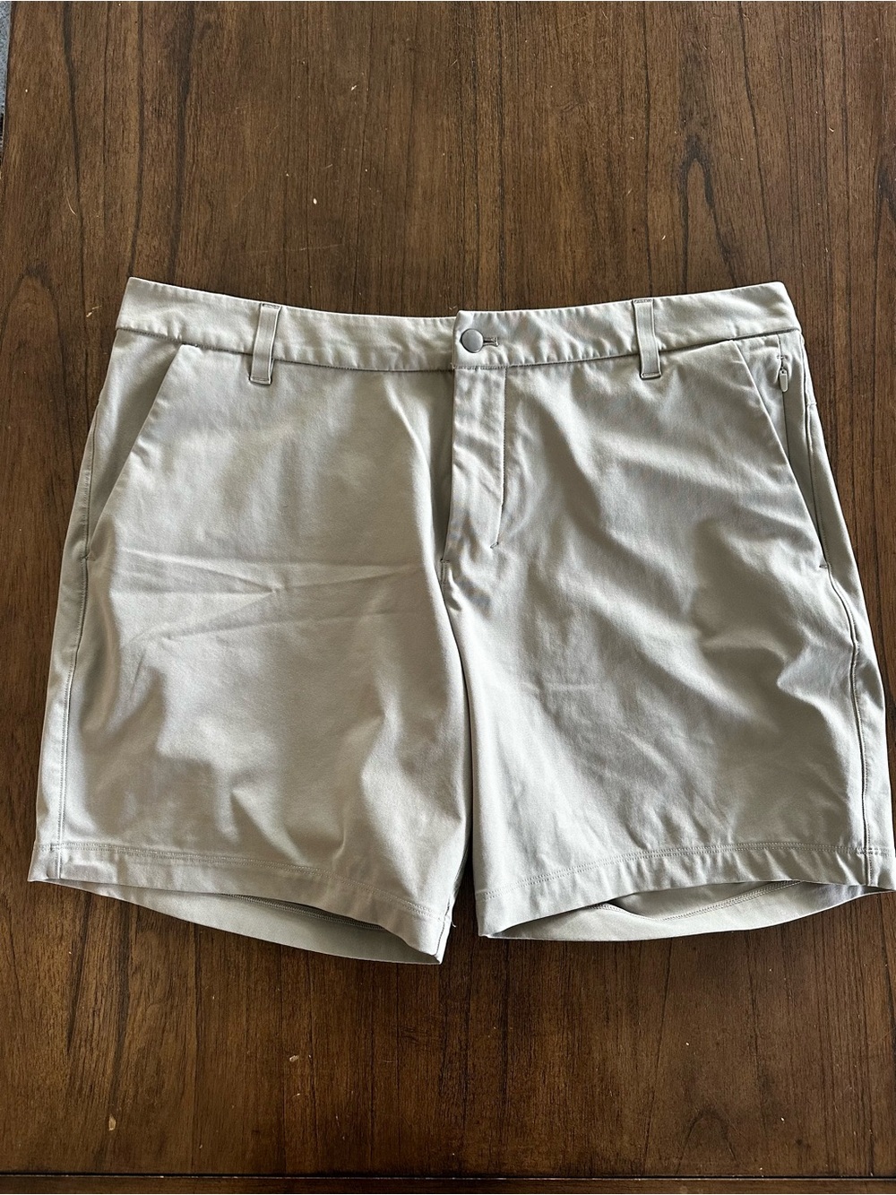 Lululemon ABC Shorts Men 38 Beige Golf Casual Stretch Performance